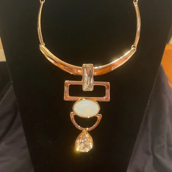 COPY - Necklace and earring set - Picture 5 of 5